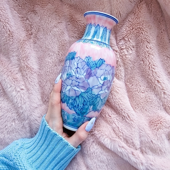 Other - Floral hand painted ceramic vase small Chinese Chinoiserrie decor 8.5" Unique